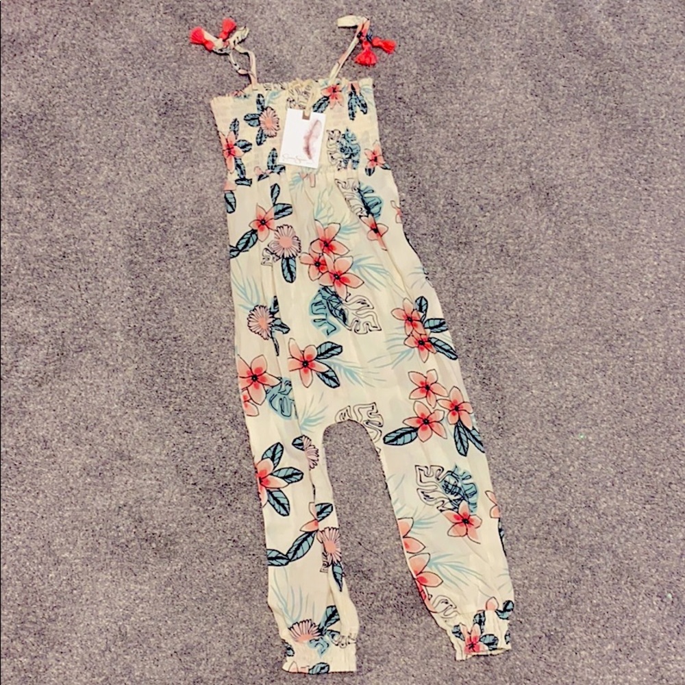 NWT Romper 💖❤️